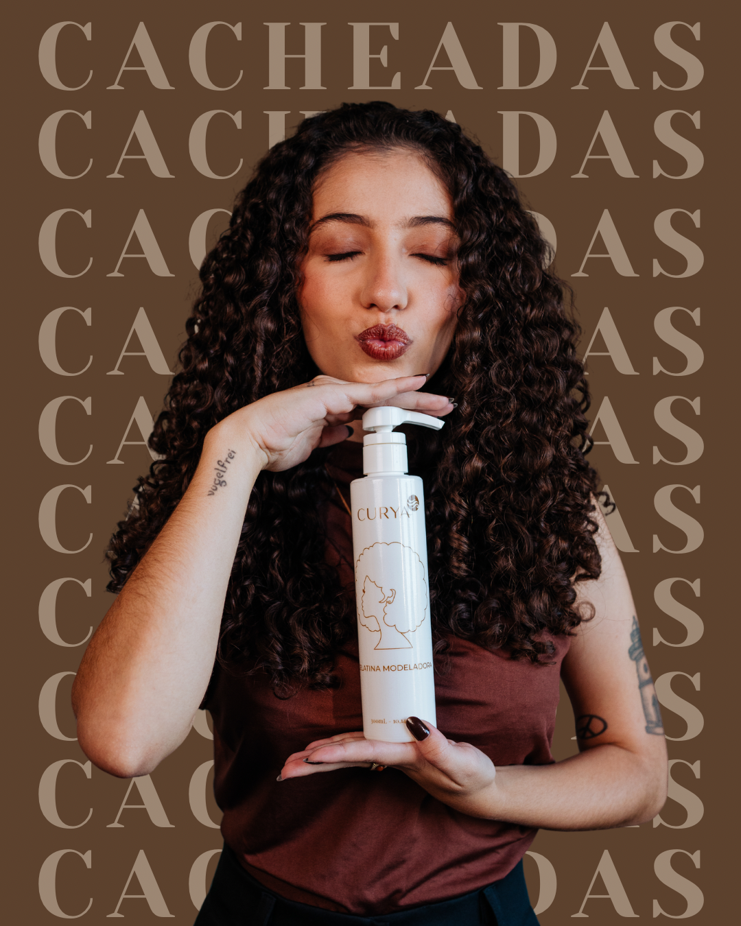 cabelos cacheados